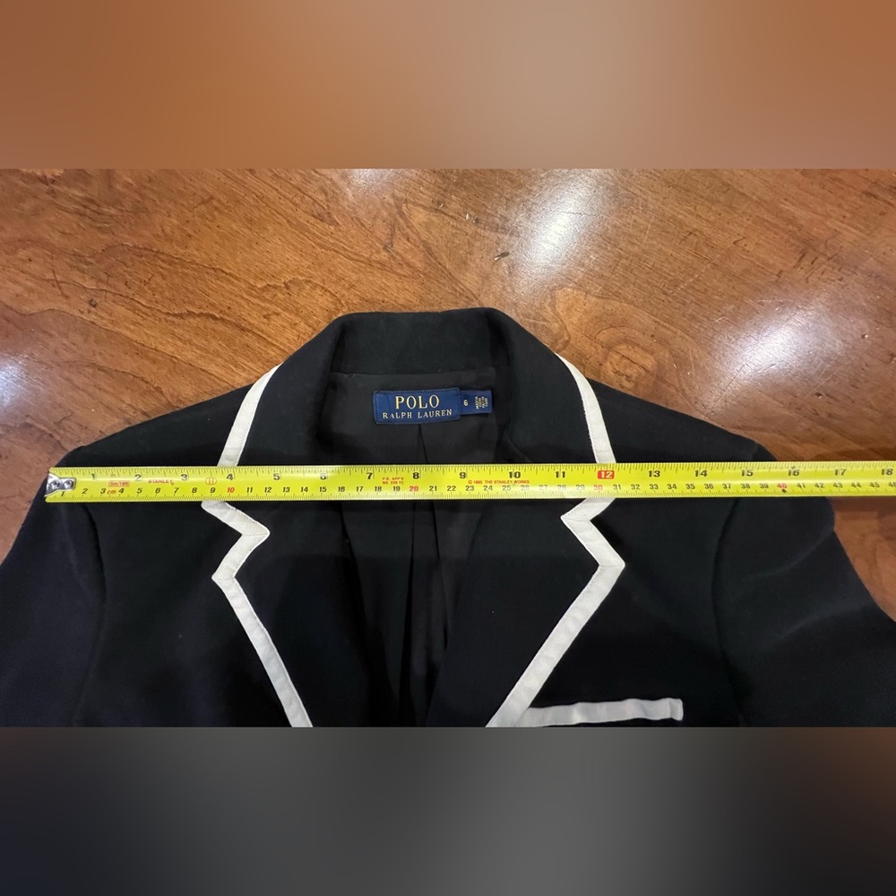 Classic Polo Ralph Lauren Navy Blazer with Off White Trim, Like New, size 6 - Picture 8 of 11